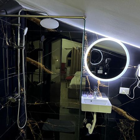 Vila Alizee Hotel تيرانا المظهر الخارجي الصورة