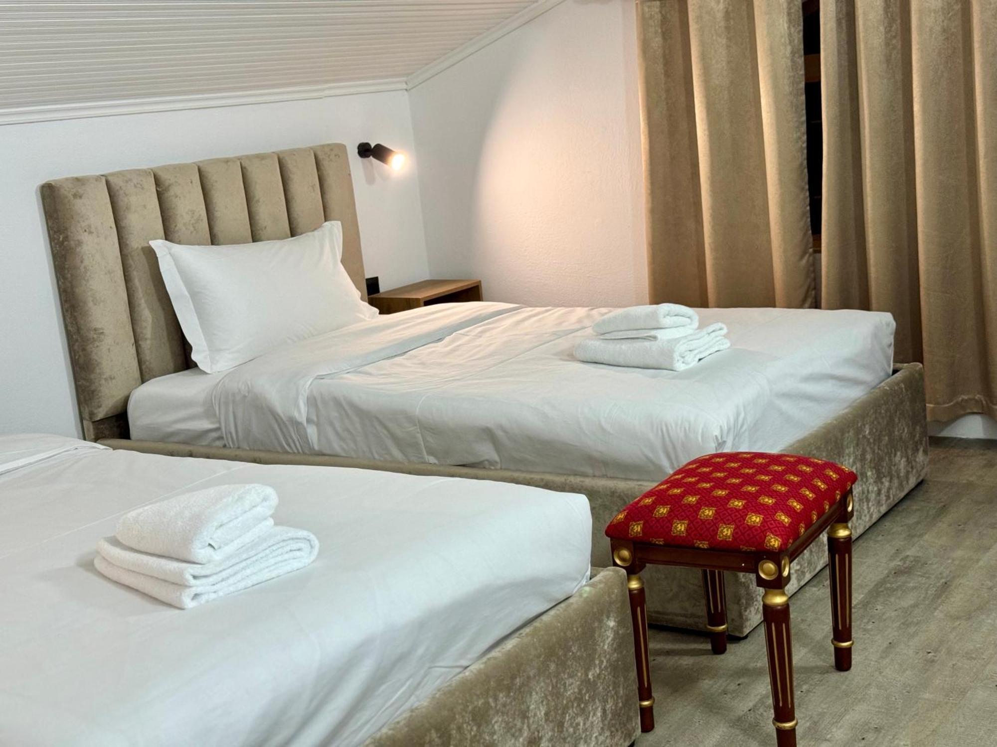 Vila Alizee Hotel تيرانا المظهر الخارجي الصورة