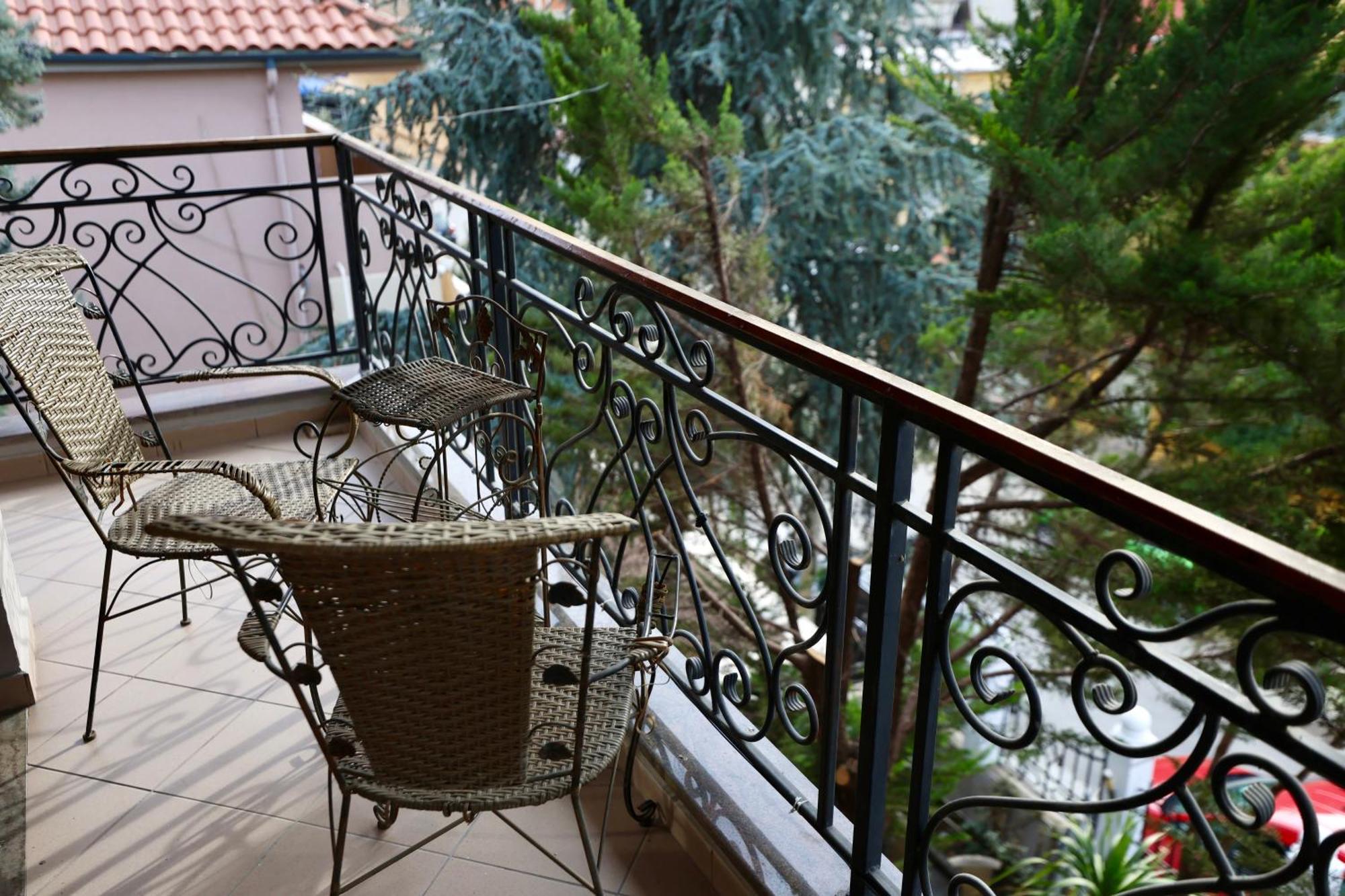 Vila Alizee Hotel تيرانا المظهر الخارجي الصورة