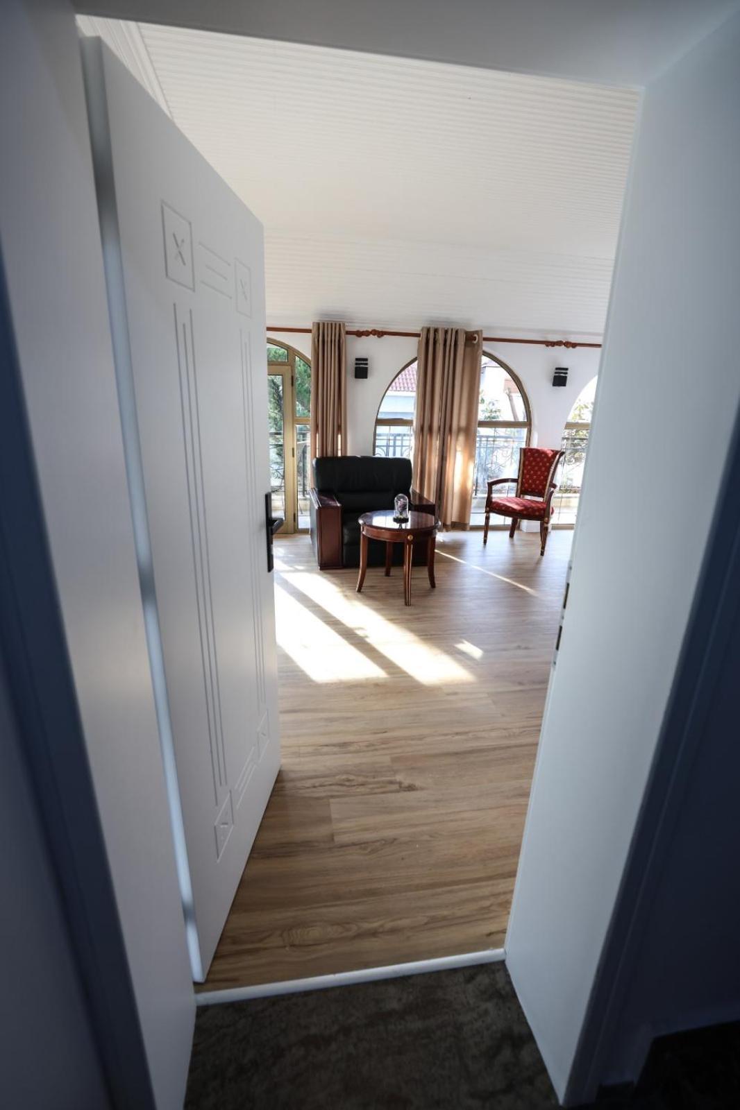 Vila Alizee Hotel تيرانا المظهر الخارجي الصورة