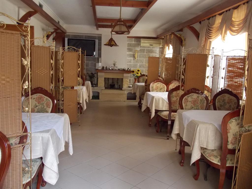 Vila Alizee Hotel تيرانا المظهر الخارجي الصورة